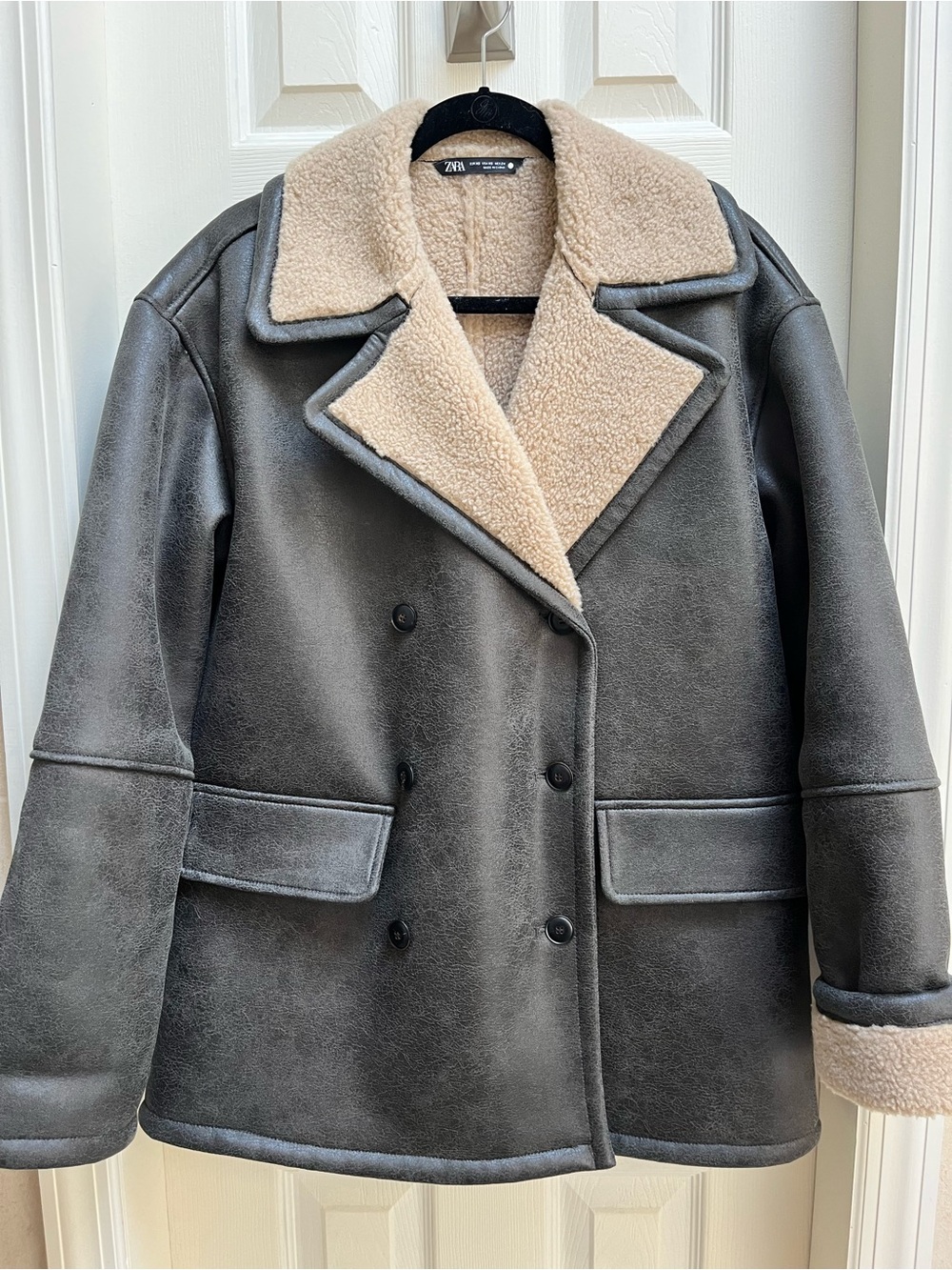 Oversized Zara Women's Gray Faux-Shearling Peacoat with Cream Lining
